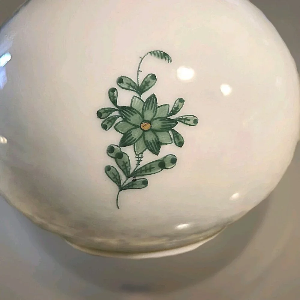 Herend Hungary Porcelain Chinese Bouquet Green 8” Vase Hand Painted w/ Gold Trim - Picture 5 of 8